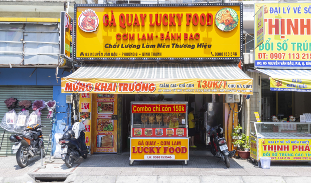 GÀ QUAY LUCKY FOOD GIAO HÀNG TẬN NƠI